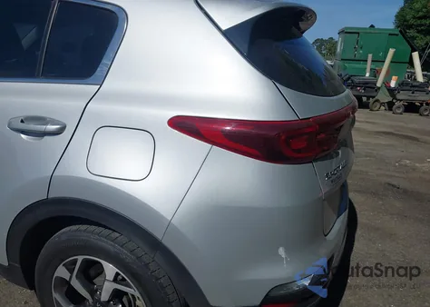 2020 Kia Sportage Lx z USA, uszkodzony, nr VIN KNDPM3AC2L7670920